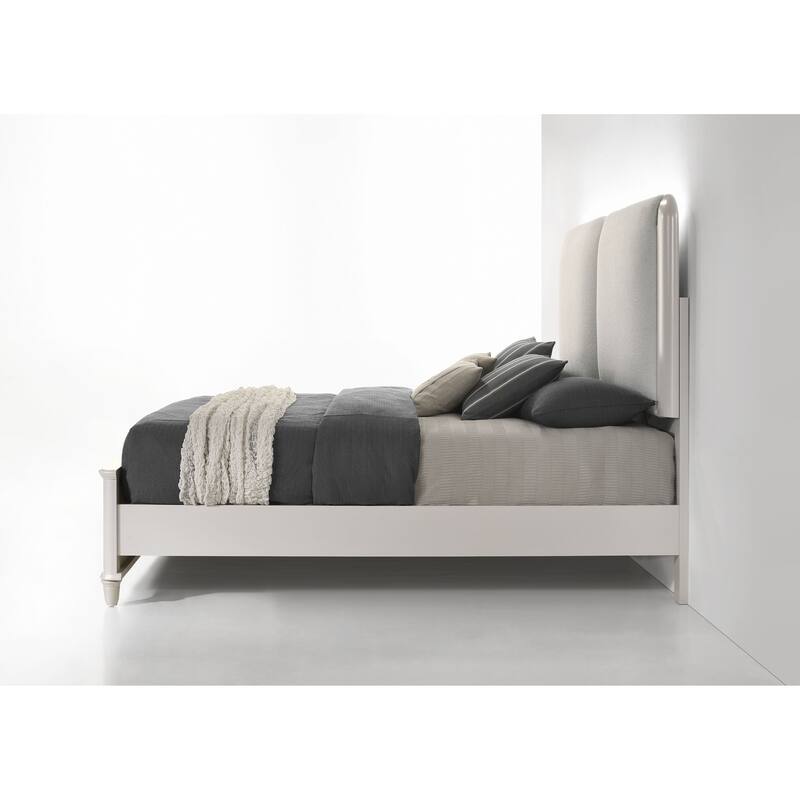 Laveda Light Gray Boucle & Pearl White Finish Queen Bed w/LED