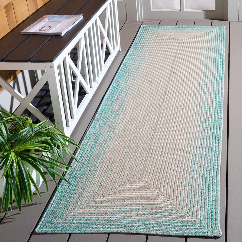 SAFAVIEH Handmade Braided Eiry Washable Indoor/Outdoor Rug - Weather Resistant & Easy Cleaning