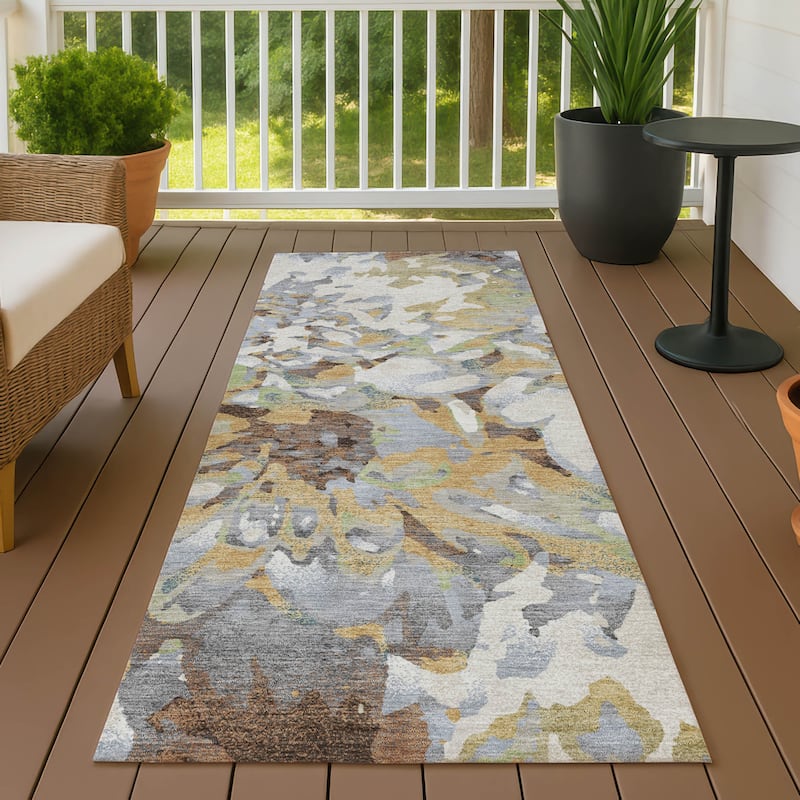 Machine Washable Indoor/ Outdoor Abstract Floral Chantille Rug - Wheat - 2'3" x 7'6"