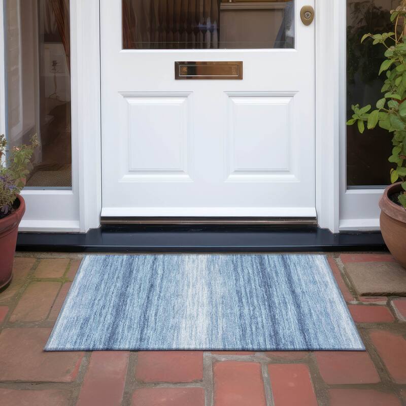Machine Washable Indoor/ Outdoor Ombre Stripe Chantille Rug