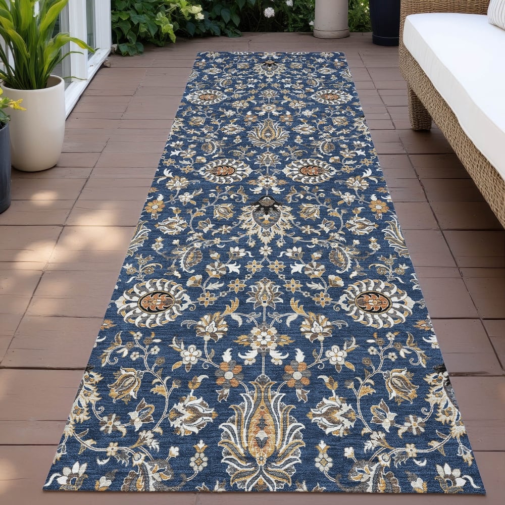 Machine Washable Indoor/Outdoor Traditional Persian Chantille Rug