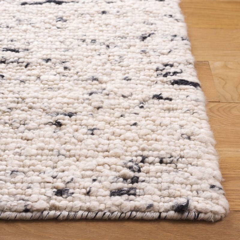 SAFAVIEH Handmade Natura Madara Transitional Wool Rug