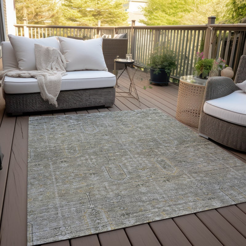 Machine Washable Indoor/ Outdoor Chantille Traditional Distressed Rug - Taupe - 8' x 10'