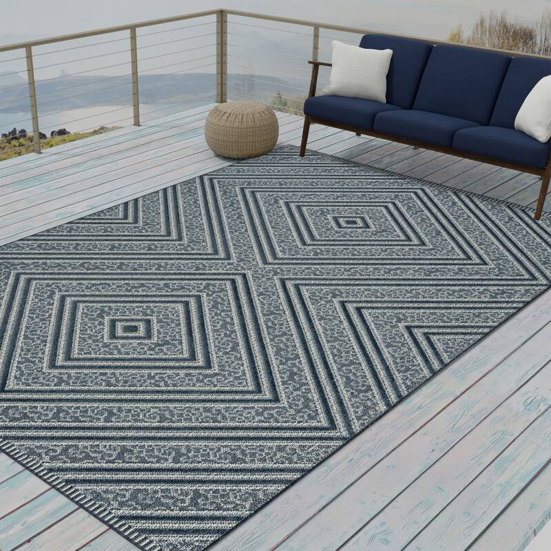 Nautica Modern Diamond Indoor-Outdoor Area Rugs