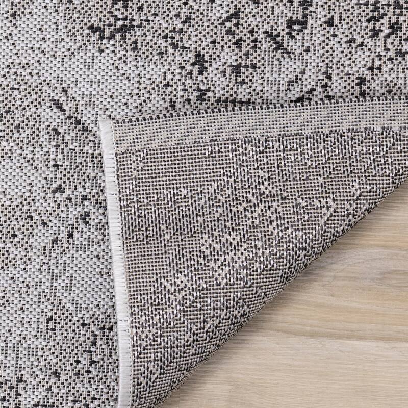 Jackson Collection - Grey/ Black Distressed Damask Indoor/Outdoor Rug