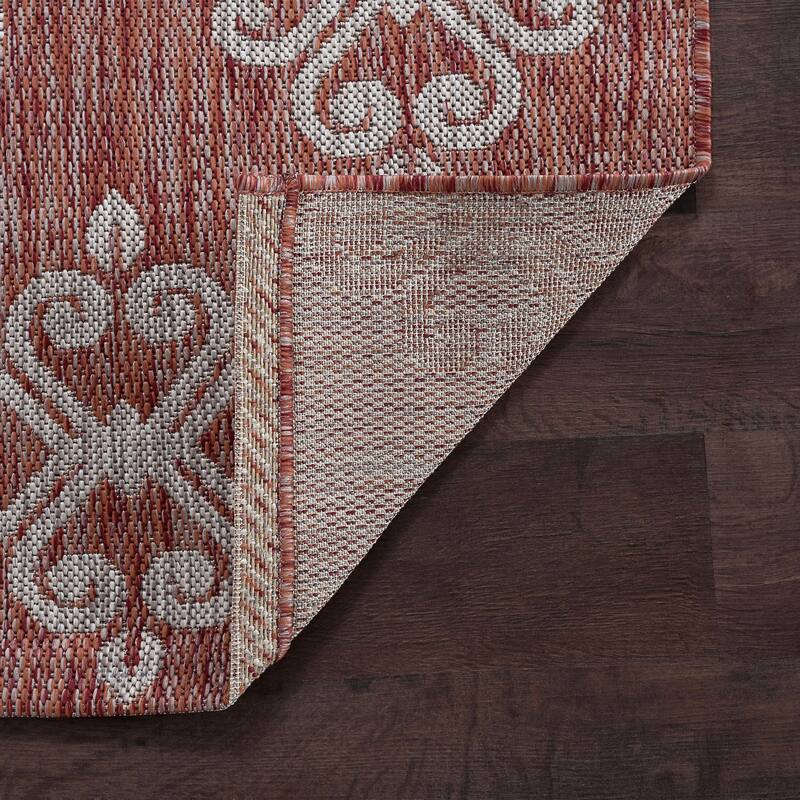 Colonnade Transitional Scroll Indoor/Outdoor Area Rug