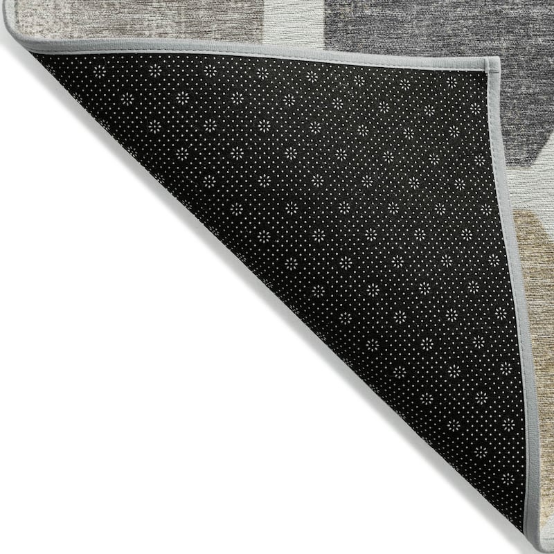 HomeRoots Geometric Transitional Rectangle Outdoor Rug
