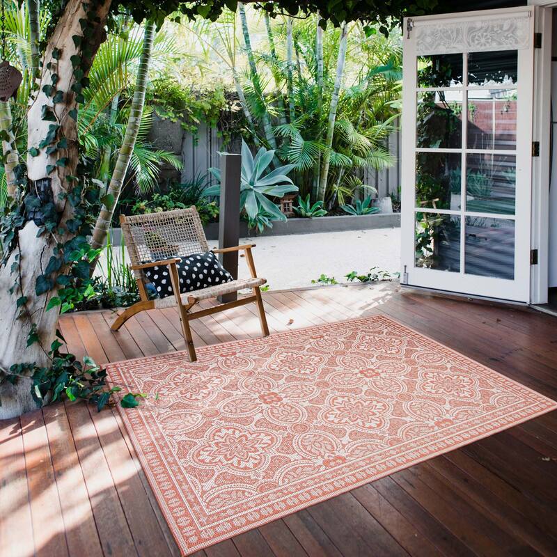 ECARPETGALLERY Veranda Traditional Indoor/ Outdoor Rug