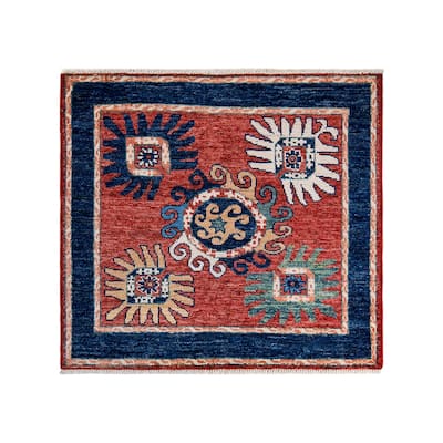 Hand Knotted Traditional Oriental Wool Area Rug - 7' 0" x 7' 1"