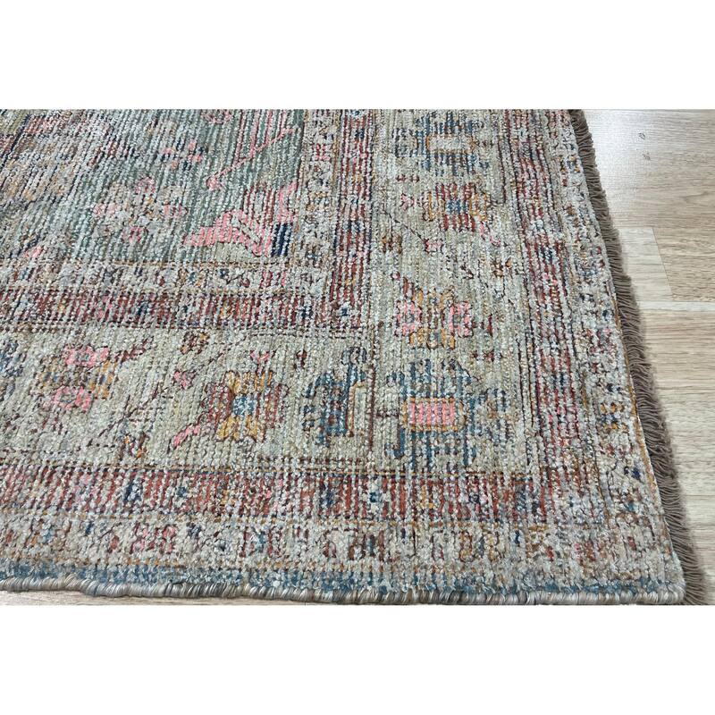 Home Decor Rust Hand-Woven Wool Oriental Design Rug by EORC Luxurious and Elegant Area Rug for Adding Warmth and Classic Style