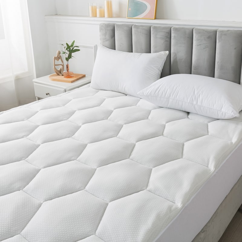 Royal Velvet Honeycomb Soft Knit Mattress Topper - White