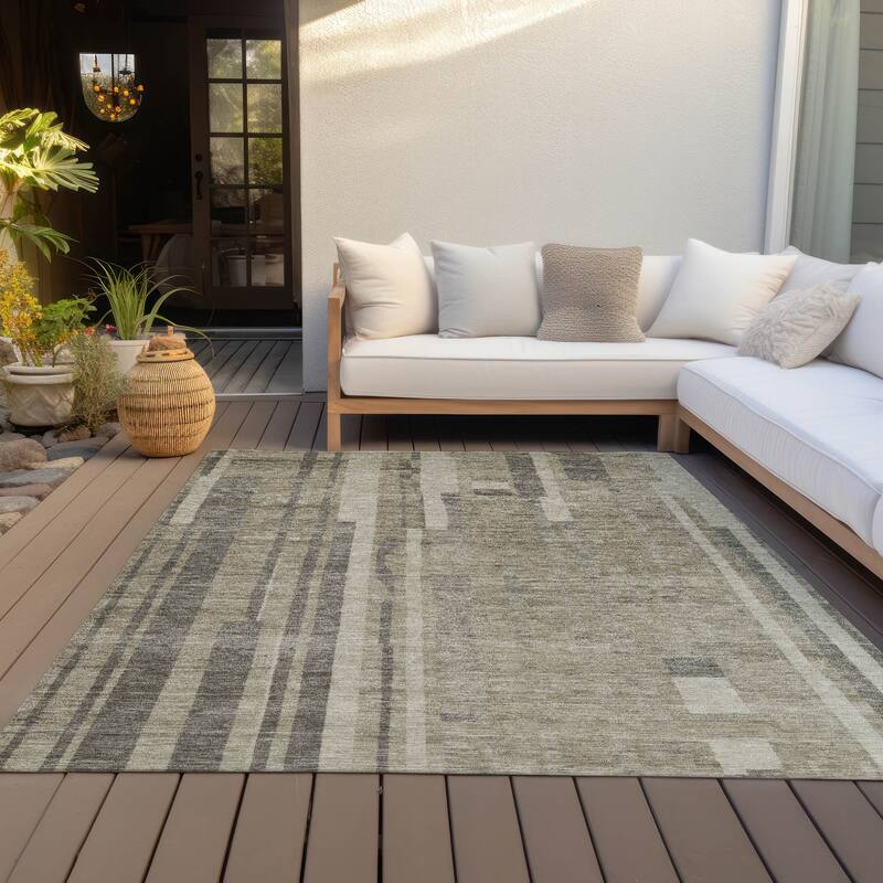 Machine Washable Indoor/ Outdoor Modern Stripes Chantille Rug