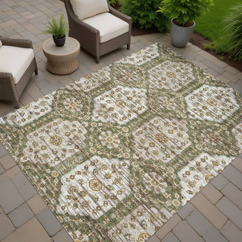 Machine Washable Indoor/ Outdoor Traditional Kiowa Chantille Rug