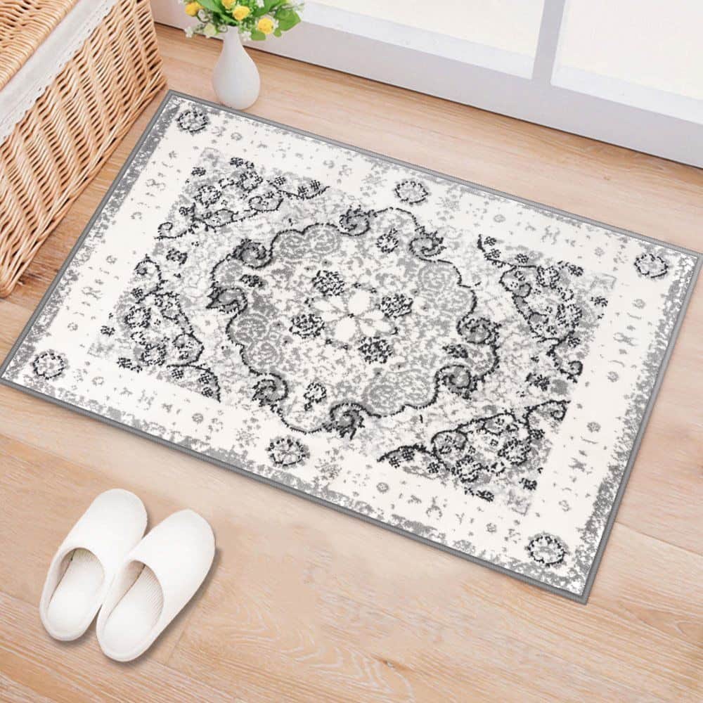 World Rug Gallery Vintage Oriental Distressed Medallion Rug