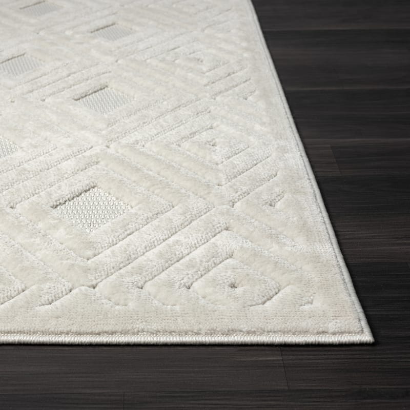 Sevita Modern Diamond Indoor/Outdoor Area Rug