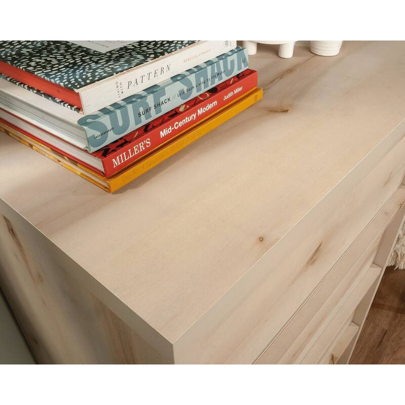 Harvey Park 4-Drawer Chest