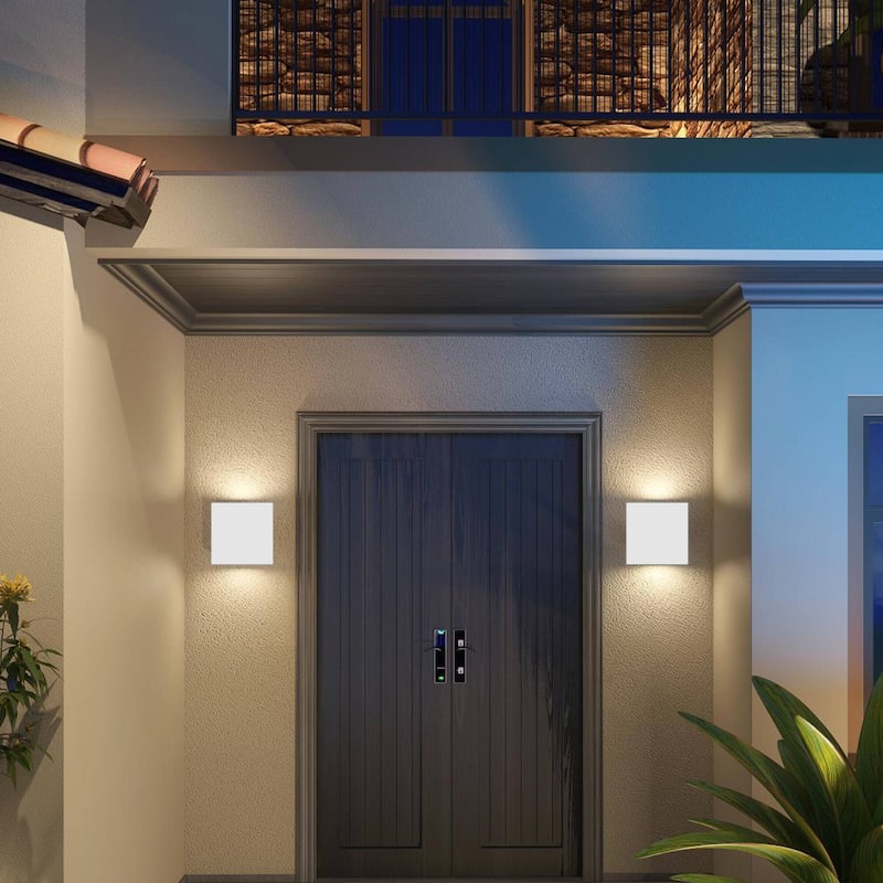Outdoor Wall Light LED Lamp Sconce Lantern 6W 360Lm