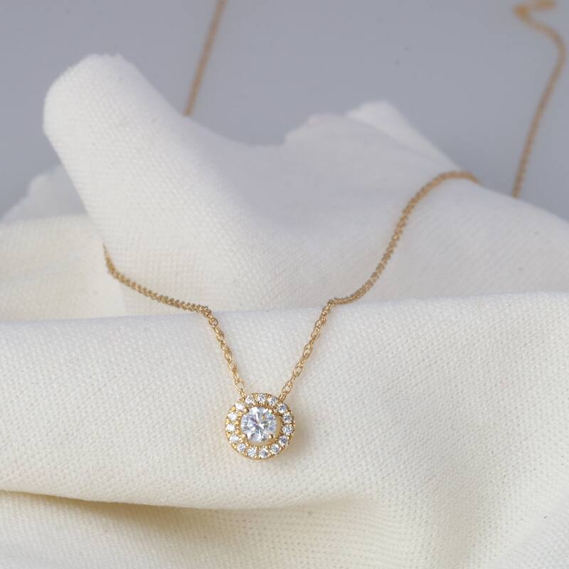 1/6ct TDW Diamond Solitaire Halo Pendant Necklace in 10k Gold for Women - Yellow