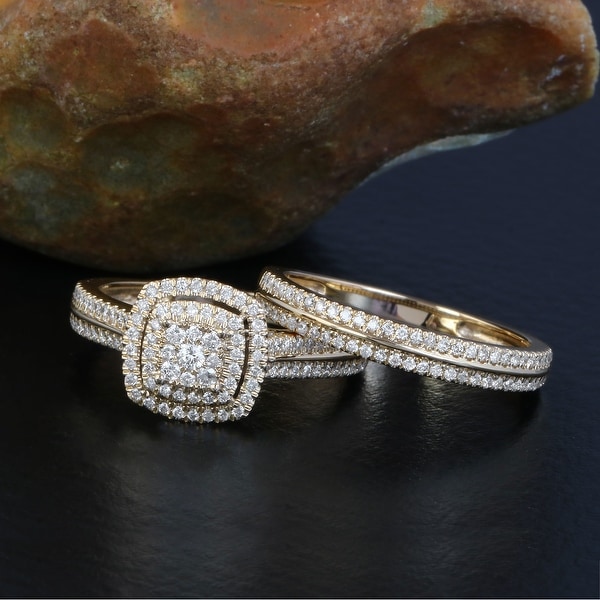 De Couer 14k Yellow Gold 1/2ct TDW Diamond Cluster Halo Bridal Set