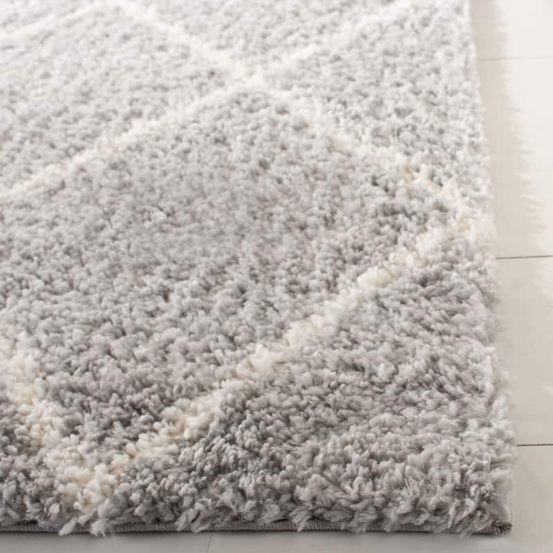 SAFAVIEH Parma Shag Sinda Trellis 1.2-inch Thick Rug
