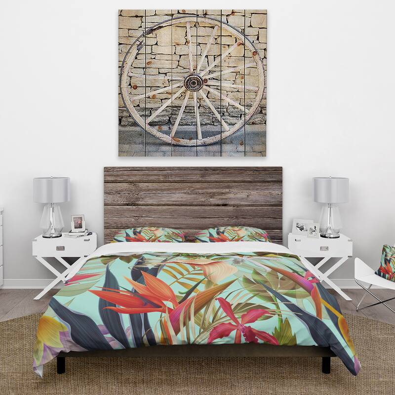 Designart 'Tropical VIntage Flowers II' Tropical Duvet Cover Set