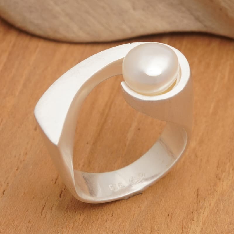 Novica Handmade Waves Of Uluwatu Cultured Pearl Single Stone Ring