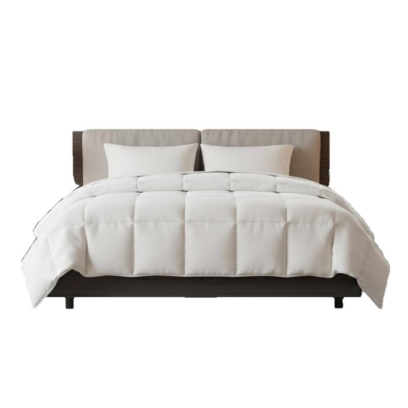 Set of Two White Ring Stitch Polyester Sham And Comforter