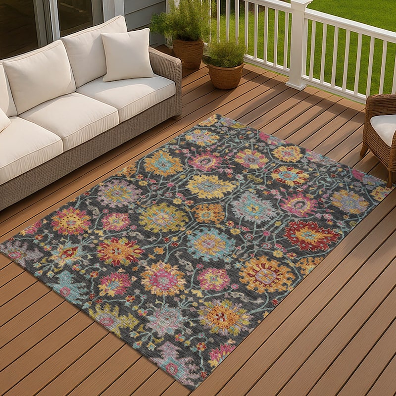 Machine Washable Indoor/ Outdoor Traditional Kashan Chantille Rug - Black - 9' x 12'