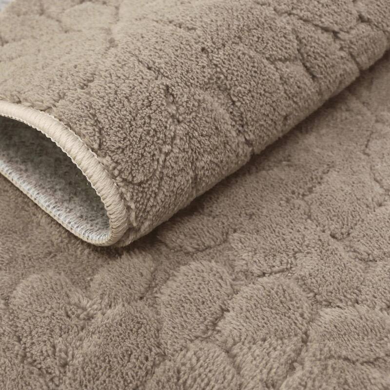 Mcow High-Low Textured Plush Washable Non-Slip Area Rug