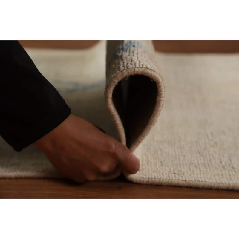 Hand Knotted Oriental 100% Wool Carpet Transitional Floral Beige & Ivories Oushak Runner Rug - 11' 9'' X 2' 9''