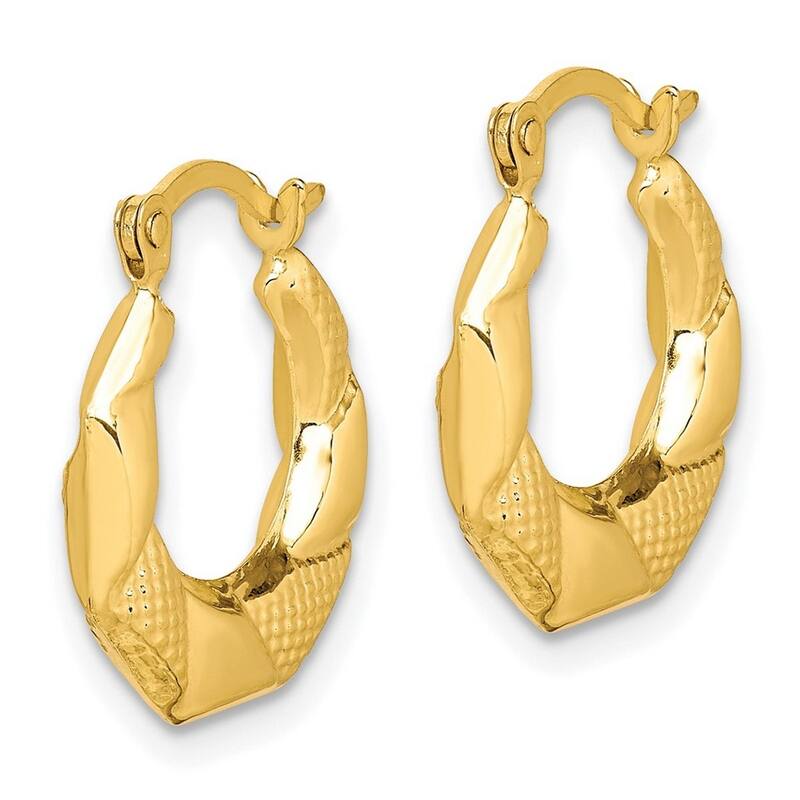 Curata 10k Yellow Gold Scalloped Textured Hoop Earrings (16mm)