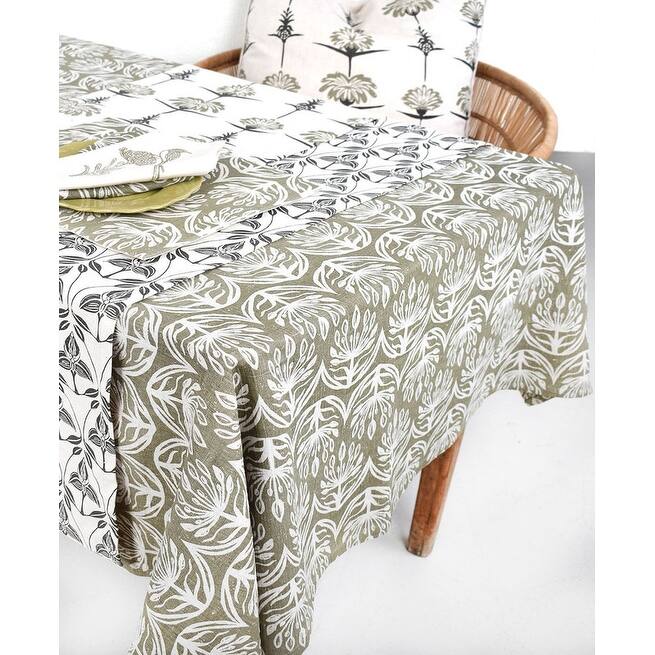 French Home Botanical 59" x 78" Tablecloth - Sage