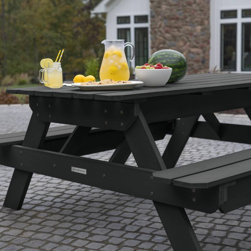 HIGHWOOD Eco-friendly Picnic Table