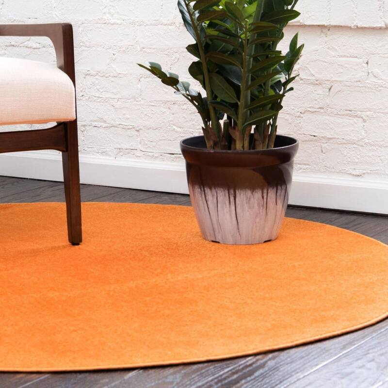 Traditional Yhogarc Collection Area Rug