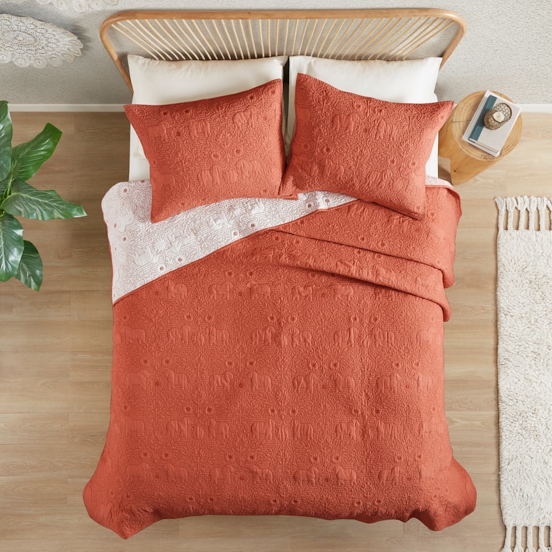 The Curated Nomad Ambrose Coral 3 Piece Reversible Cotton Quilt Set