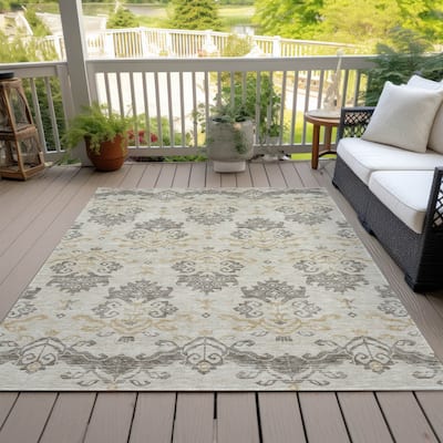 Machine Washable Indoor/ Outdoor Chantille Damask Medallion Rug