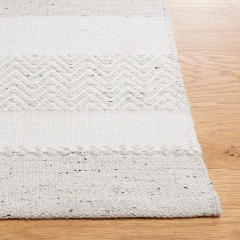 SAFAVIEH Handmade Kilim Petya Farmhouse Stripe Rug