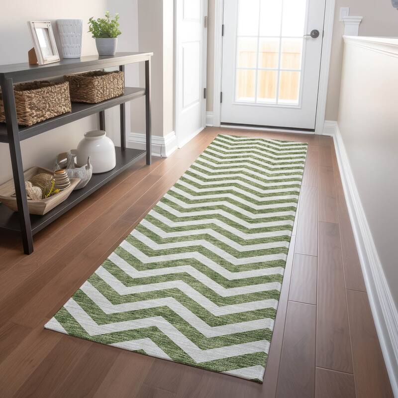 Machine Washable Indoor/ Outdoor Chantille Chevron Stripe Rug