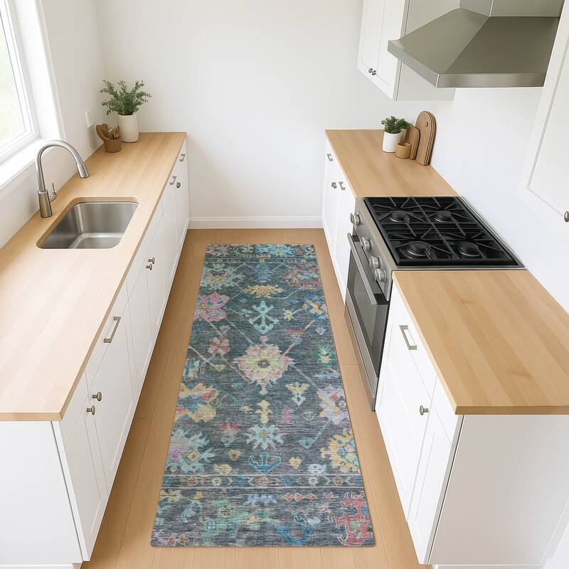 Machine Washable Indoor/ Outdoor Boho Traditional Chantille Rug