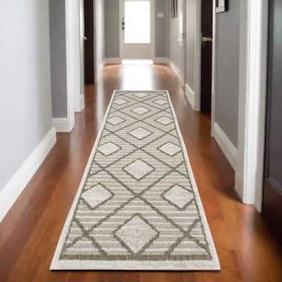 HomeRootsGeometric Transitional Runner Area Rug