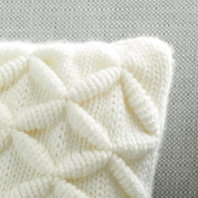 SAFAVIEH Velitchka 20-inch 3D-Diamond Ivory Decorative Pillow