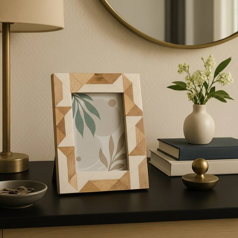 Resin Geometric Design Picture Frame - White, 4x6 in.