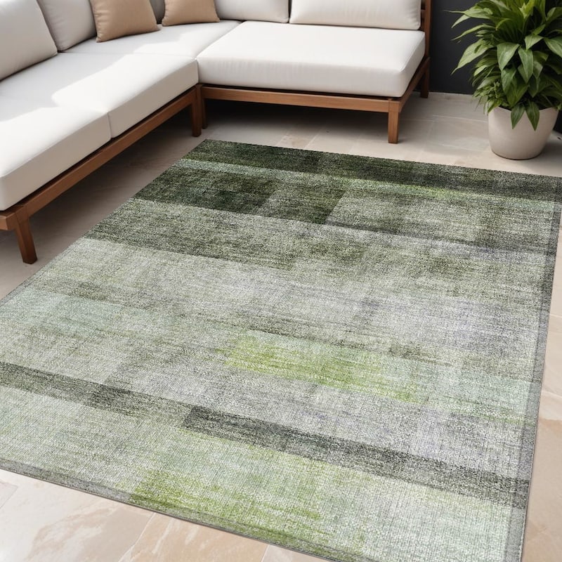 Elna Ombre Weather Resistant Classic Meets Modern Outdoor Rug - 5' X 8' - Green