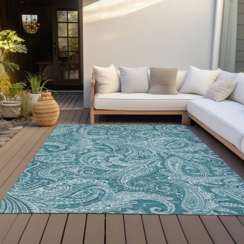 Machine Washable Indoor/ Outdoor Chantille Paisley Traditional Rug