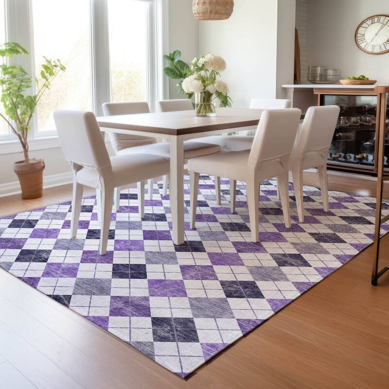 Machine Washable Indoor/ Outdoor Modern Argyle Chantille Rug