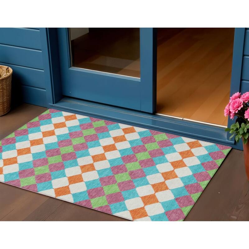 HomeRoots Geometric Transitional Rectangle Outdoor Rug - 3' x 5'