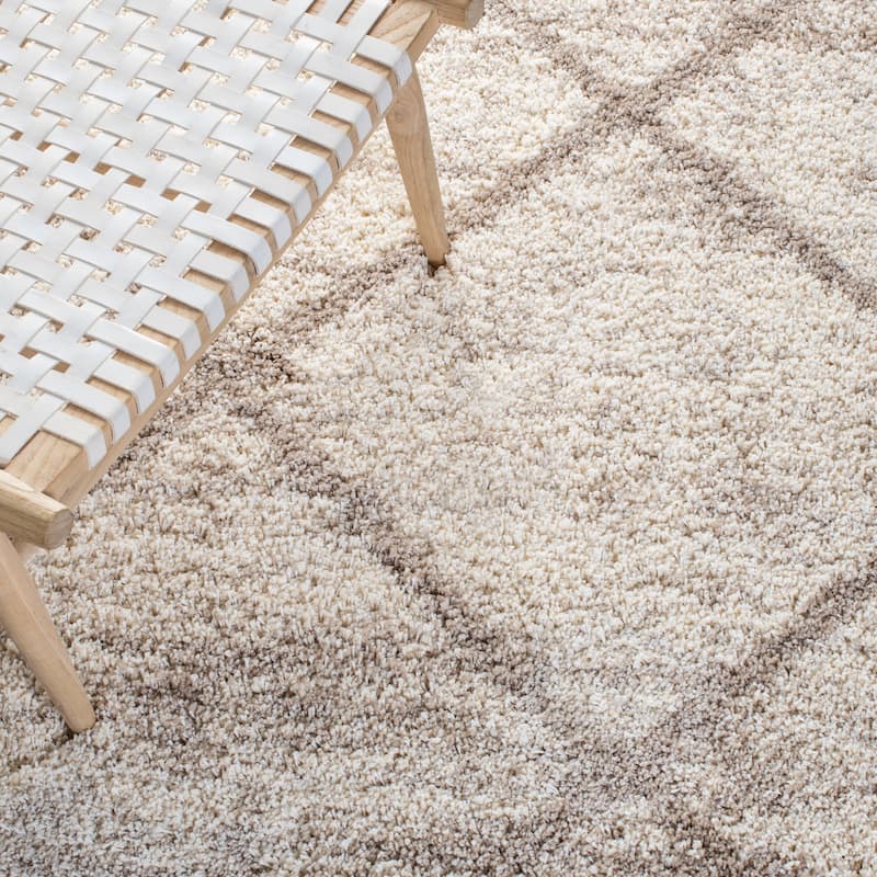 SAFAVIEH Hudson Shag Estella Diamond Trellis 2-inch Thick Rug