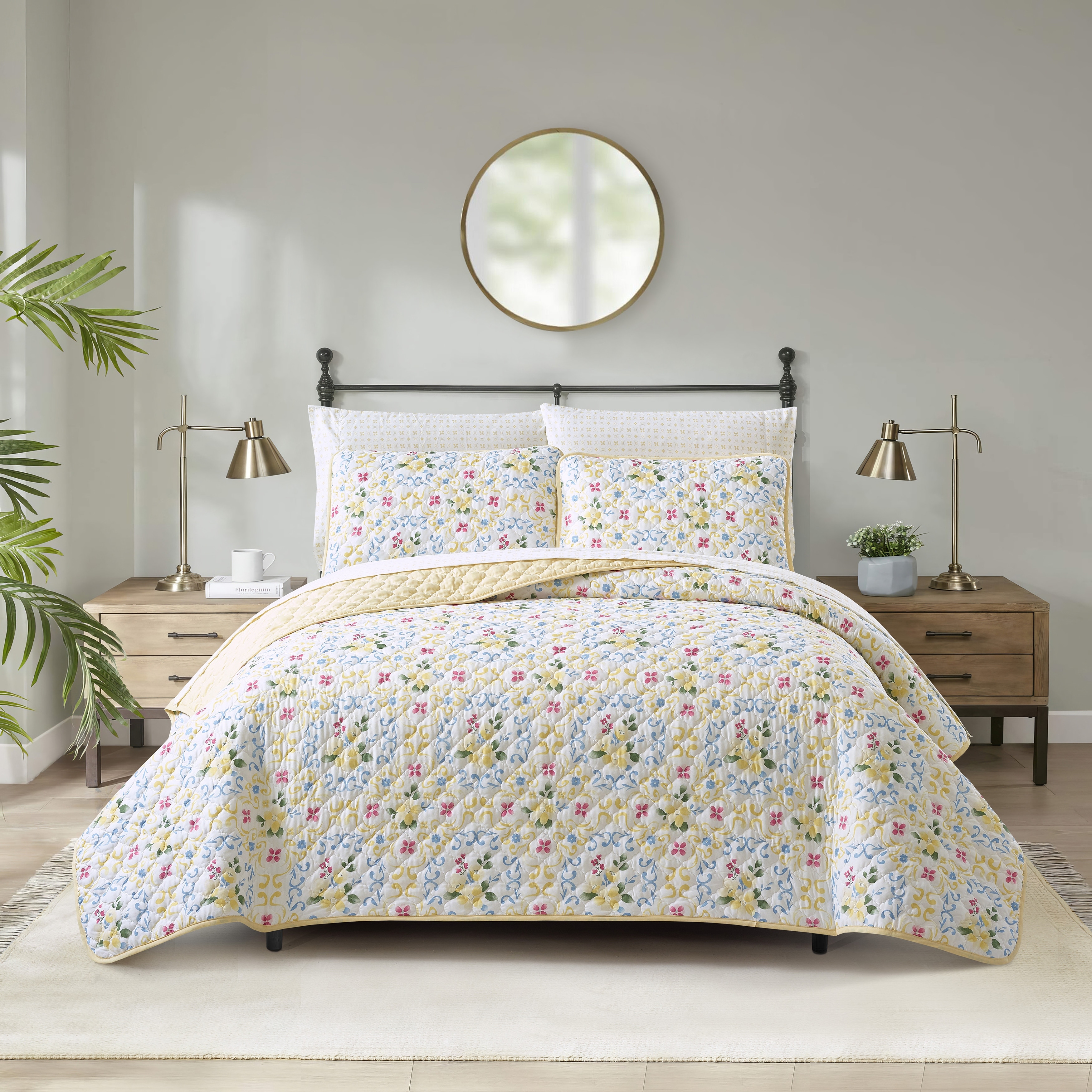 Nanshing 7 Piece Hera Chic Floral Quilt Set