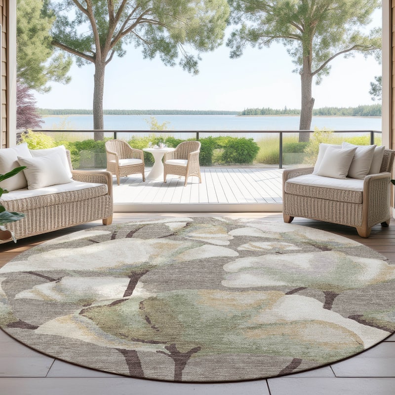 Machine Washable Indoor/ Outdoor Floral Love Chantille Rug - Taupe - 8' x 8'