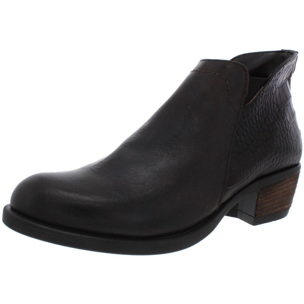 narrow width booties